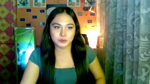 YOURGIRLCAMILLA online show from December 15, 2025, 3:38 pm