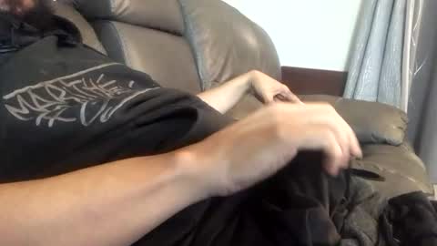 urwelkum online show from March 22, 2026, 5:33 am