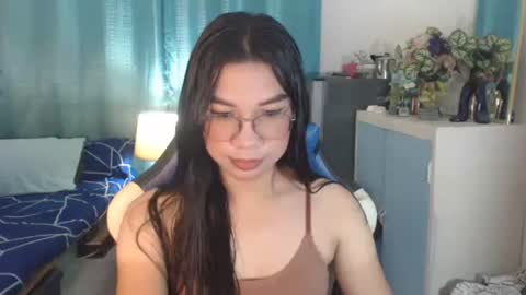 Snapshot of urwetasianprincessxx chatting on October 22, 2025, 11:21 am Ashley Kate Mateo Gray online show from October 22, 2025, 11:21 am