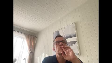 P online show from October 1, 2025, 11:00 pm