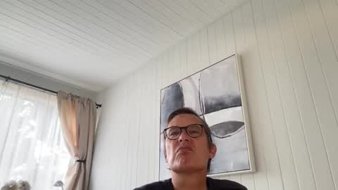 P online show from November 19, 2025, 7:14 pm