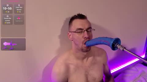 MalcolmRW online show from November 25, 2025, 6:46 am