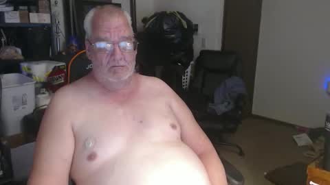 Snapshot of usgoober chatting on April 27, 2026, 12:03 pm Eric online show from April 27, 2026, 12:03 pm