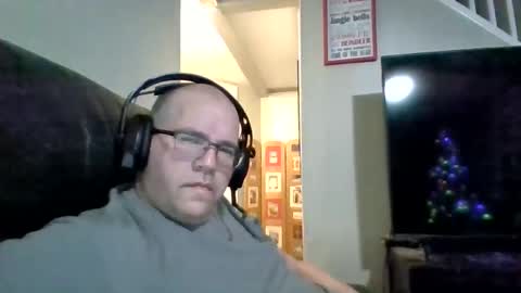 usstarr1 online show from December 5, 2024, 12:41 am