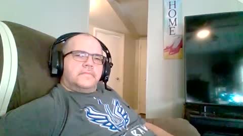 usstarr1 online show from February 13, 2025, 9:49 pm