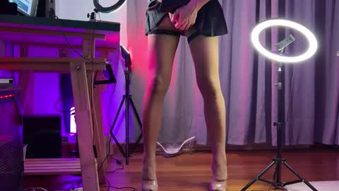 sdickyinout online show from October 8, 2025, 8:50 pm