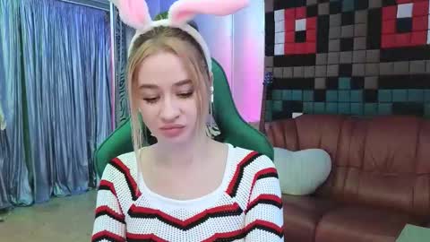 Leila online show from November 25, 2025, 4:56 am