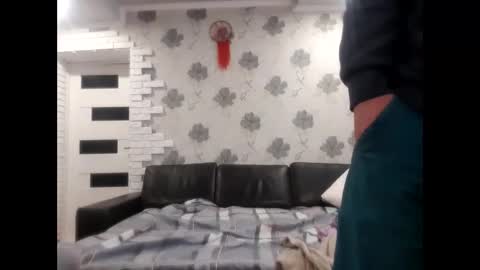 v646917 online show from February 16, 2025, 12:21 pm