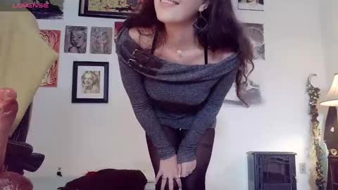 vagelicious online show from November 8, 2025, 4:40 pm