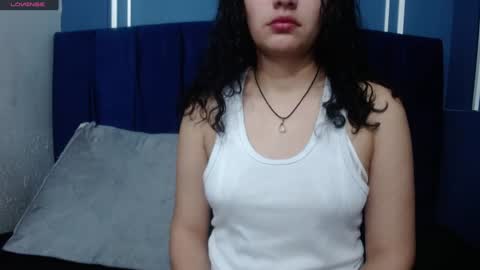 Snapshot of vainilla_cam chatting on January 14, 2025, 1:36 am Vainilla online show from January 14, 2025, 1:36 am