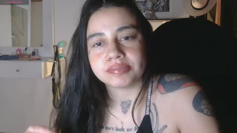 Snapshot of val_bardot1 chatting on June 6, 2026, 2:16 am first of all... who are u online show from June 6, 2026, 2:16 am