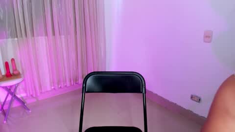 HI IM NEW online show from February 5, 2026, 7:07 pm