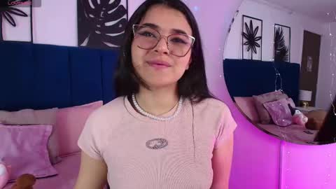 Tifanny  online show from October 13, 2025, 5:02 pm