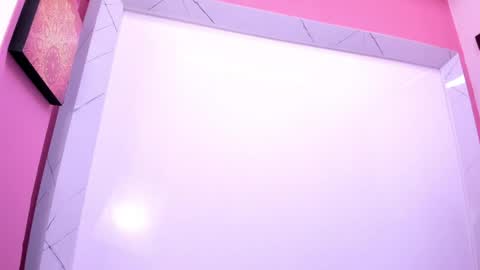 valen_moon69 online show from May 16, 2026, 10:36 am