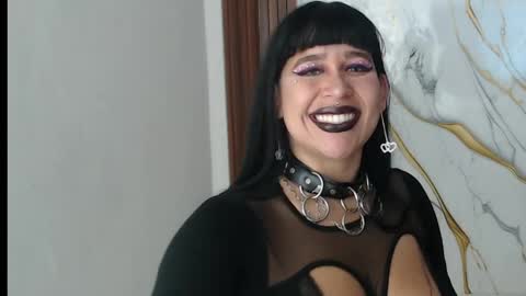 valen_ross7 online show from April 10, 2026, 8:41 am