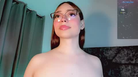 Snapshot of valentina_alba chatting on May 29, 2026, 10:52 pm Valentina online show from May 29, 2026, 10:52 pm