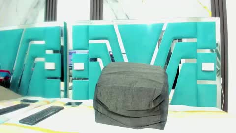 Sharon online show from September 19, 2025, 1:51 am