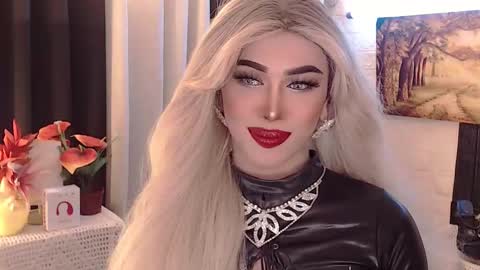 Amanda online show from September 24, 2025, 10:18 am