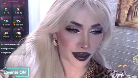 Amanda online show from November 25, 2025, 3:28 am