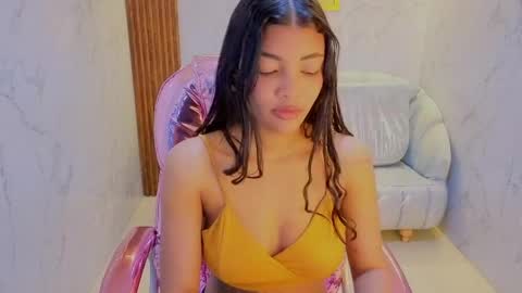Snapshot of valentina_gomez_s chatting on May 29, 2026, 12:36 pm Valentina online show from May 29, 2026, 12:36 pm