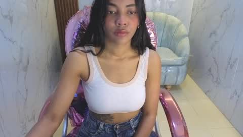 Snapshot of valentina_gomez_s chatting on June 3, 2026, 12:30 pm Valentina online show from June 3, 2026, 12:30 pm