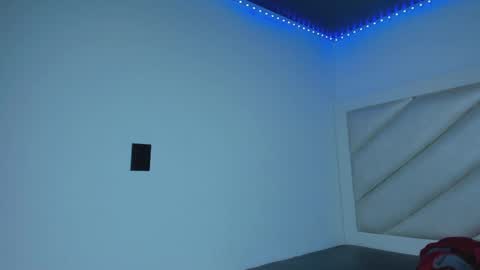 valentina_js_ online show from April 28, 2026, 2:27 am