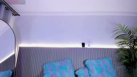 Valentina online show from February 3, 2026, 7:19 pm