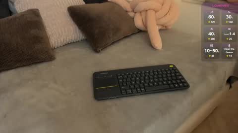 VALENTINA  online show from March 5, 2025, 10:32 pm