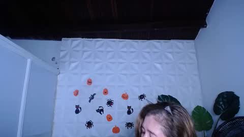 Snapshot of valentina_mature chatting on October 1, 2025, 8:20 am Valentina online show from October 1, 2025, 8:20 am