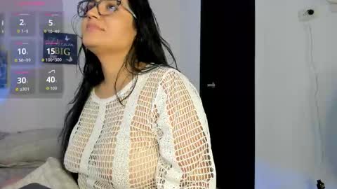 valentina_owens online show from November 24, 2025, 9:03 pm