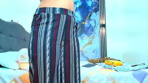 valentina_y_sneiderr online show from February 6, 2026, 7:17 pm
