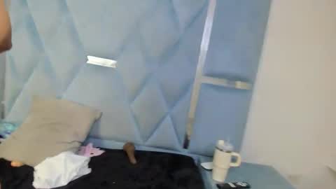valentinaasm online show from April 15, 2026, 4:58 pm