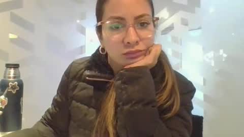 Valentina online show from May 18, 2026, 6:36 pm