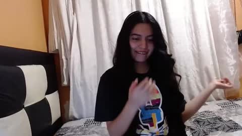 Snapshot of valentinasmith18 chatting on February 25, 2026, 12:20 am valentinasmith18 online show from February 25, 2026, 12:20 am