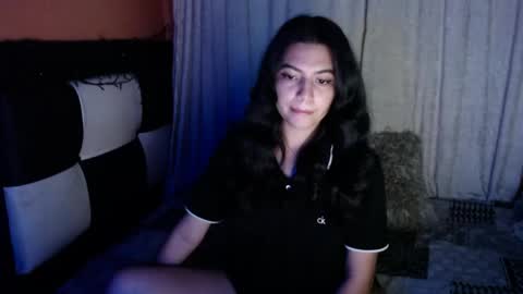 Snapshot of valentinasmith18 chatting on April 25, 2026, 12:24 am valentinasmith18 online show from April 25, 2026, 12:24 am