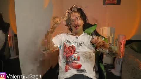 Snapshot of valentino_2201 chatting on April 9, 2026, 1:38 am Valentino - 15 OFF valentino2201 online show from April 9, 2026, 1:38 am