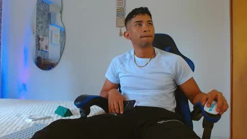 Mistery Guy online show from October 2, 2025, 4:47 pm