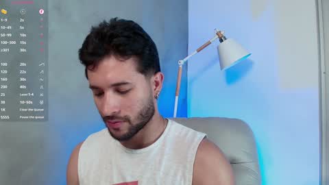 Valentino online show from January 20, 2025, 2:32 am