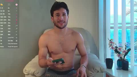 Valentino online show from February 26, 2025, 11:04 pm