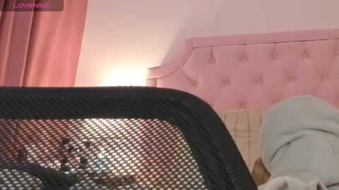 Vale Toro  online show from November 16, 2025, 11:27 am