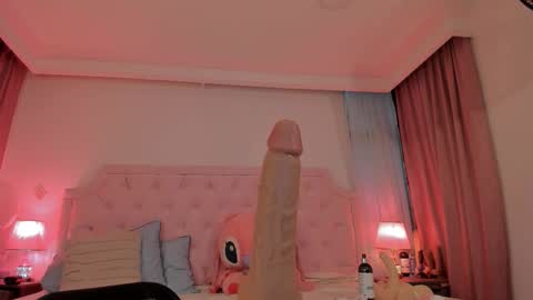 Vale Toro  online show from March 27, 2026, 1:55 pm