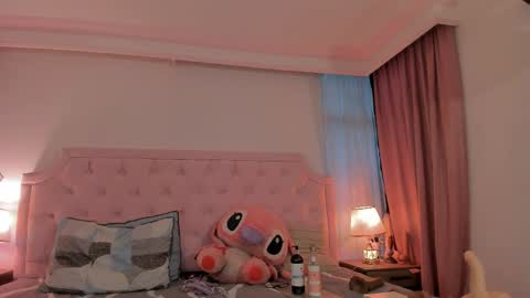 Vale Toro  online show from April 9, 2026, 3:06 pm