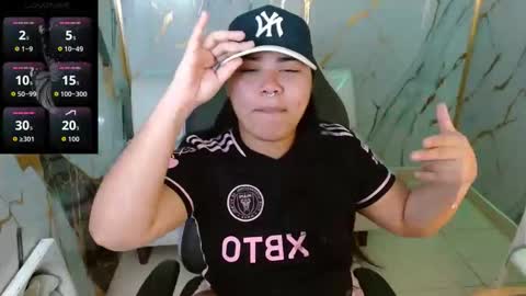 valeri_harpers4 online show from March 18, 2026, 1:36 pm