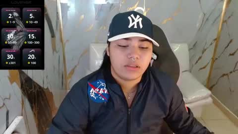 valeri_harpers4 online show from April 8, 2026, 4:56 am