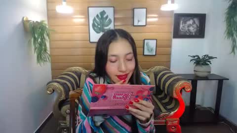 Snapshot of valeria_rossi7 chatting on February 18, 2025, 7:09 pm Valeria online show from February 18, 2025, 7:09 pm