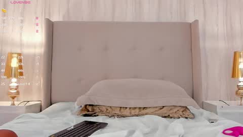 Valeria online show from February 25, 2025, 3:16 pm