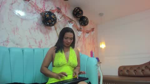 Im Valeria online show from October 22, 2025, 8:30 pm