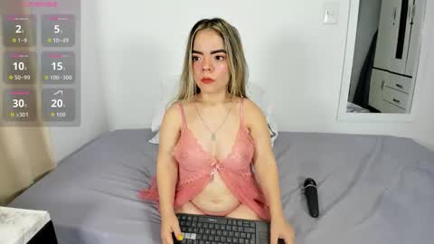 valerialoren online show from October 12, 2025, 3:16 am