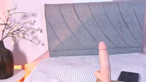 Valeria online show from November 22, 2025, 9:36 pm