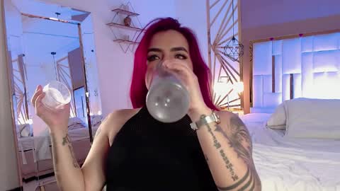 Valerie  online show from April 2, 2026, 8:17 pm